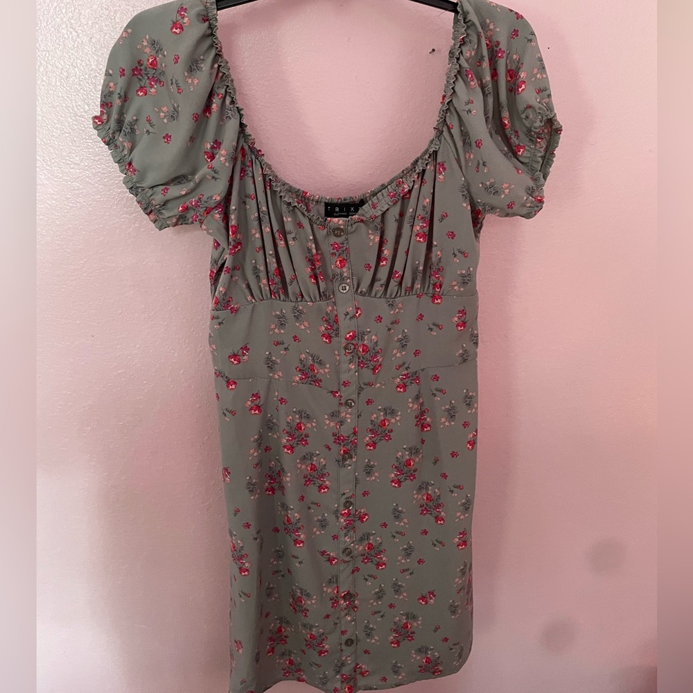 medium puff sleeve dress